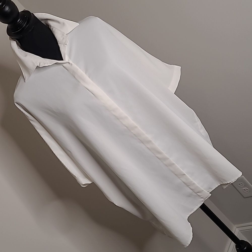 JADE melody Tess sz S/M white button front shirt 10% viscose